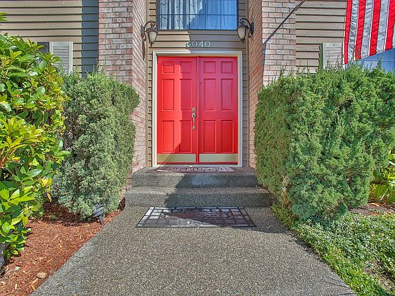 2nd image of 6040 S 298th Pl