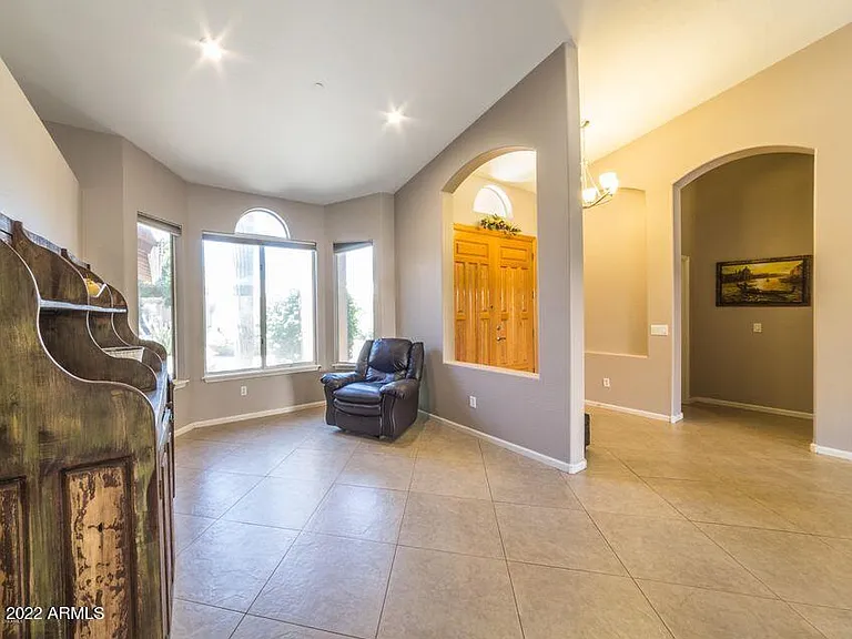 13352 W Alvarado Dr — Photo 6