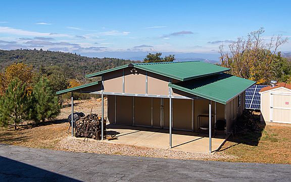 2nd image of 4844 Quiet Oaks Trl