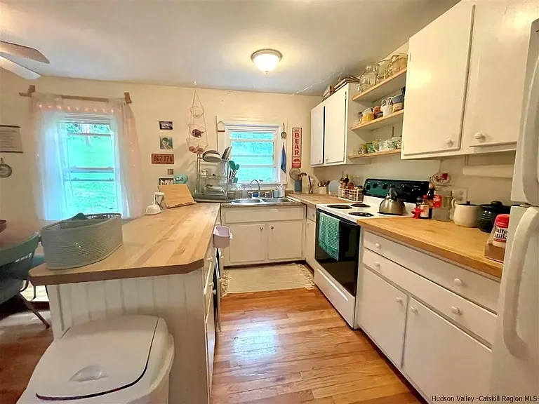 4 Underwood St #3 — Photo 4
