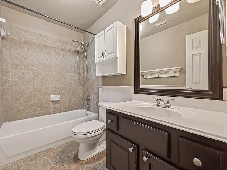 4702 Autumn Orchard Ln — Photo 40