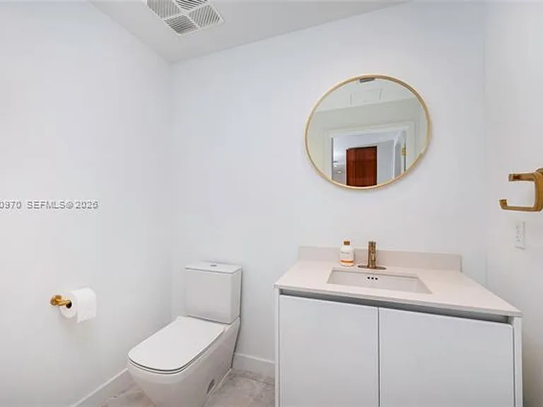 2678 Tigertail Ave #413 — Photo 11
