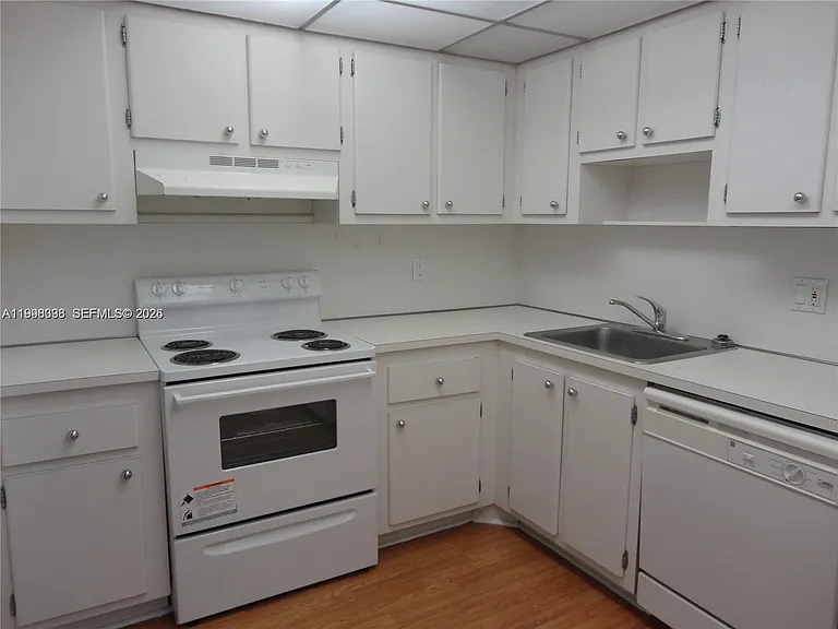1300 NE Miami Gardens Dr #616E — Photo 13