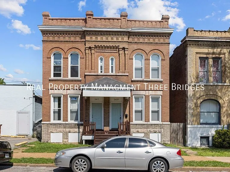 3411 Cherokee St — Photo 1