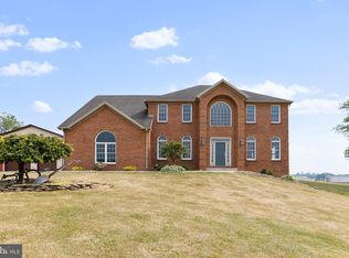 2612 Grand Point Rd, Chambersburg, PA 17202