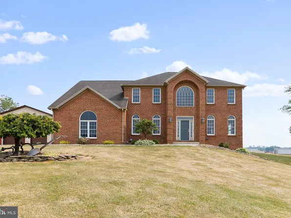 2612 Grand Point Rd, Chambersburg, PA 17202