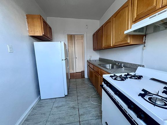 3rd image of 155-01 90th Ave APT 6B