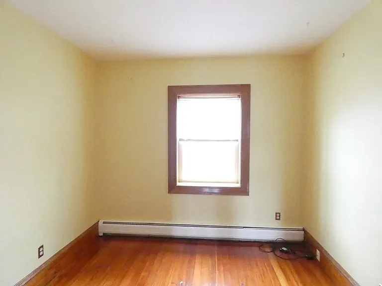 675 Grove St #A — Photo 5