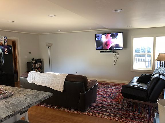 3rd image of 33056 44th Ave S