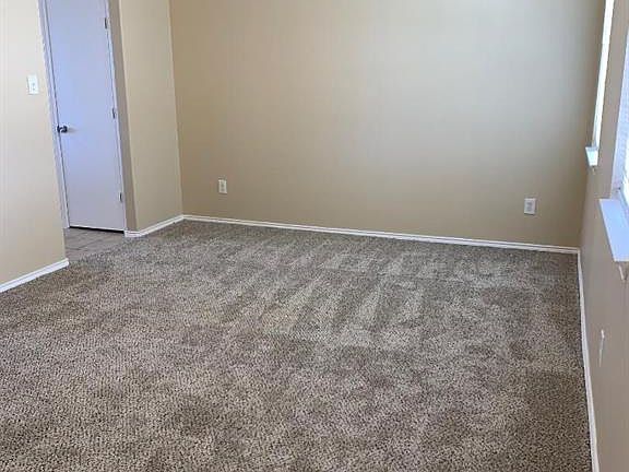3rd image of 1133 Mockingbird Dr
