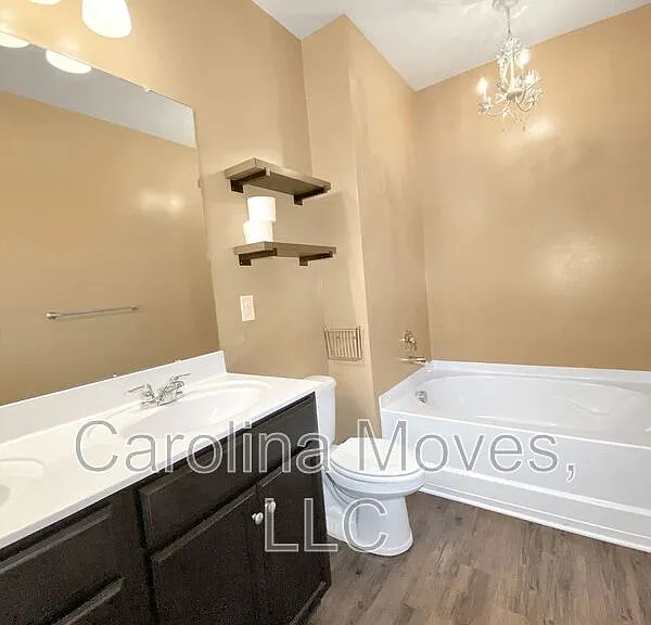 200 Hartwood Lake Ln — Photo 13
