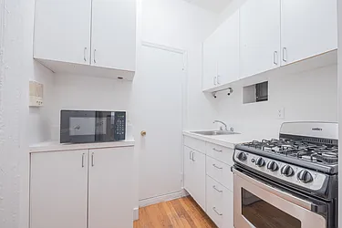 Rented by Nest Seekers International