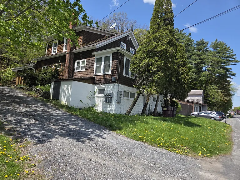 353 Main St #1 — Photo 10