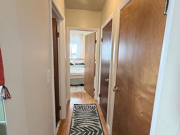 3rd image of 60 1/2 Sacramento St #1