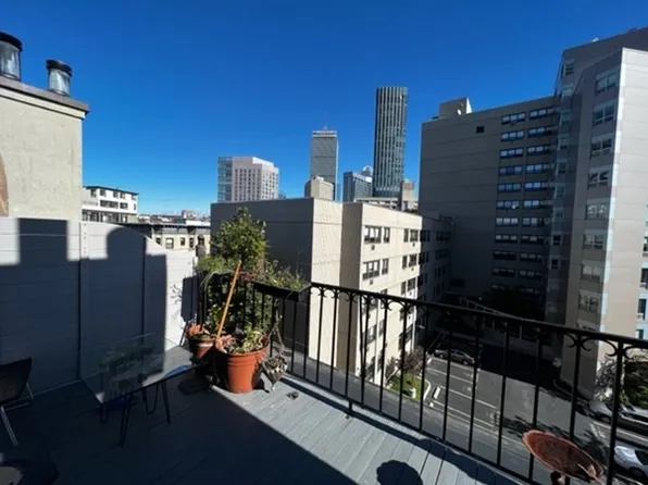 120 Norway St APT 16, Boston, MA 02115