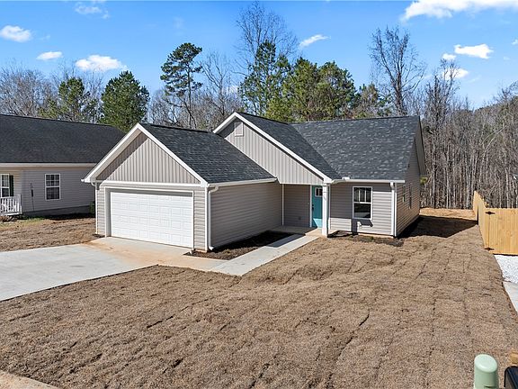 3rd image of 110 Running Creek Dr