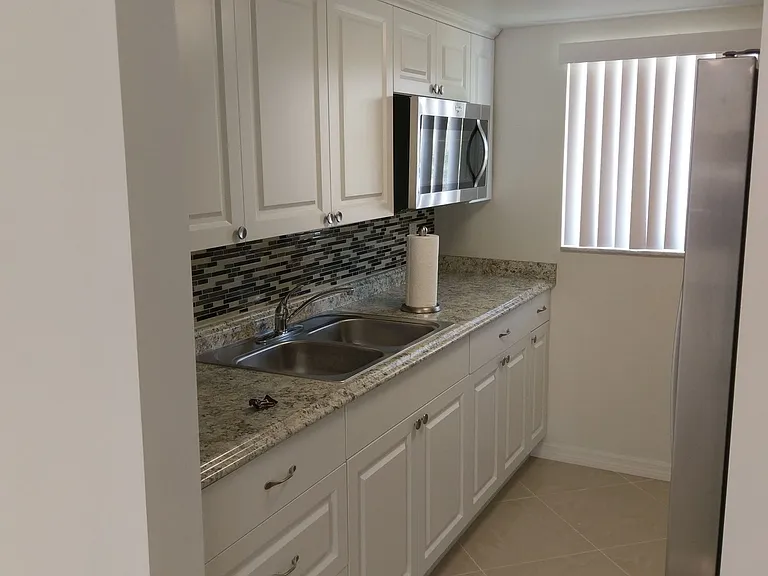 2350 S Palmetto Ave #A — Photo 4