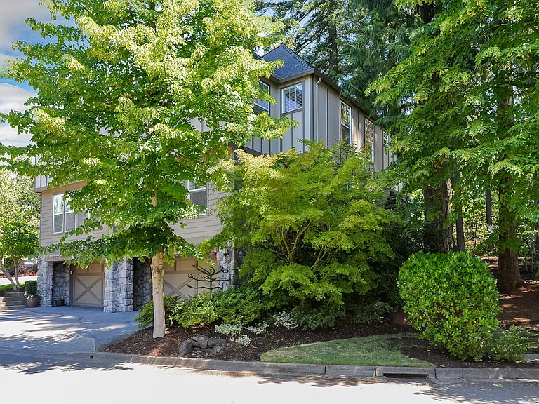 4771 Auburn Ln — Photo 3