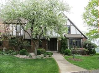 5 Shadow Ln, Pittsburgh, PA 15238