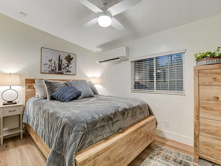 3916 Vegas Dr #1-A — Photo 8