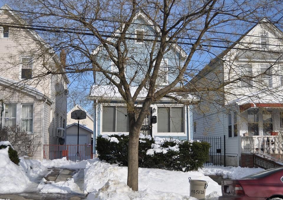 1st image of 8951 201st St