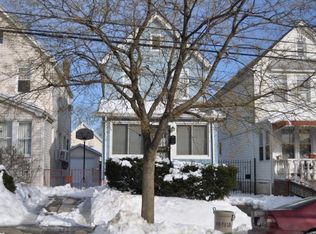 8951 201st St, Hollis, NY 11423