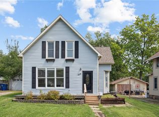 508 E 3rd St, Pella, IA