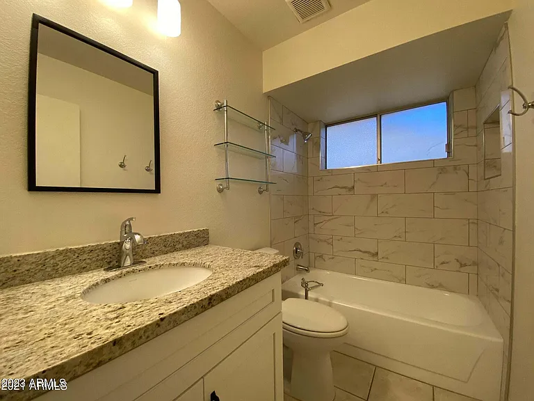 1913 N Bullmoose Dr — Photo 20