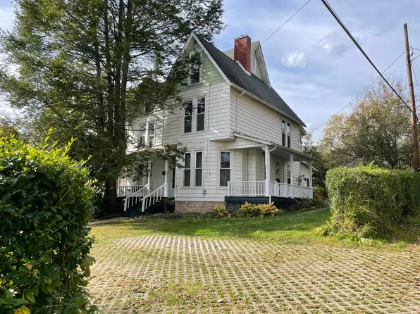 137 Fayette Ave, Fayetteville, WV 25840