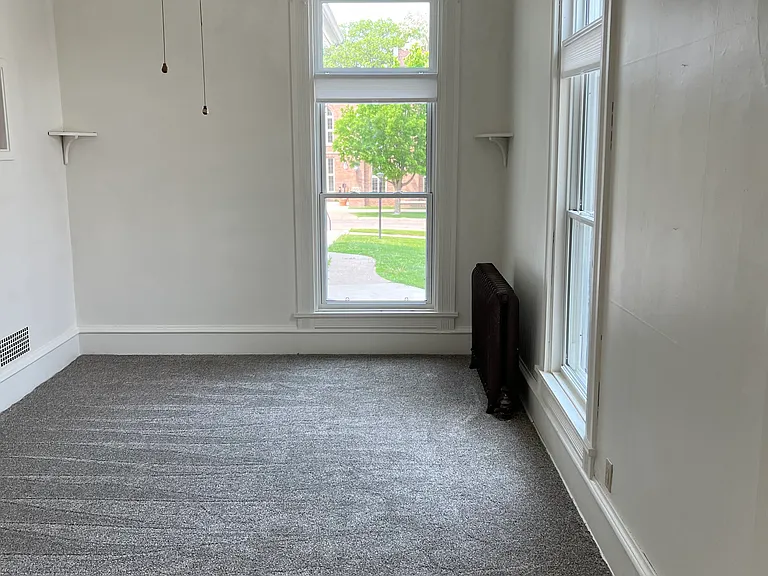 209 2nd St NW #6 — Photo 15