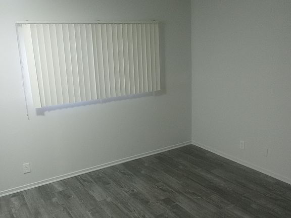 5th image of 6935 De Soto Ave #6