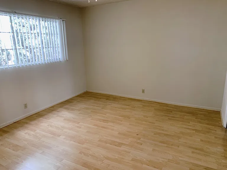 1151 Justin Ave #9 — Photo 6