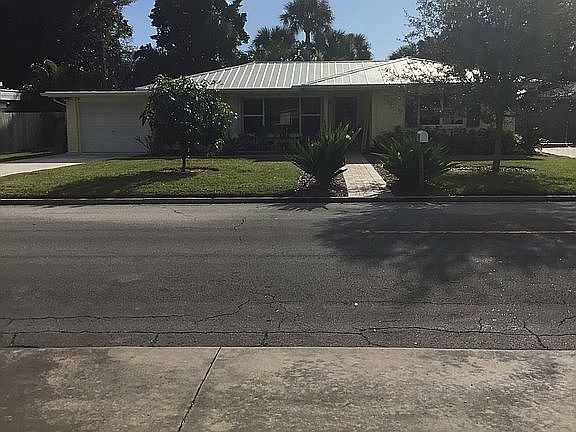 2nd image of 2268 Seville Ave