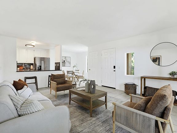 5th image of 2042 Coolidge St APT 98