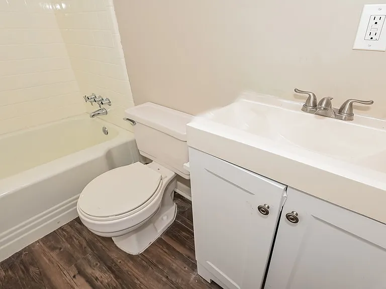 3937 Rodby Dr — Photo 9