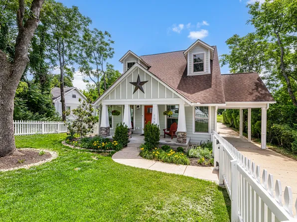 194 37th Ave N, Nashville, TN 37209