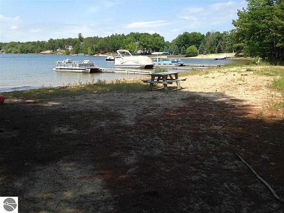 4th image of 0 Hiawatha Trl