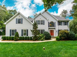 16 Josh Ln, Danbury, CT 06811