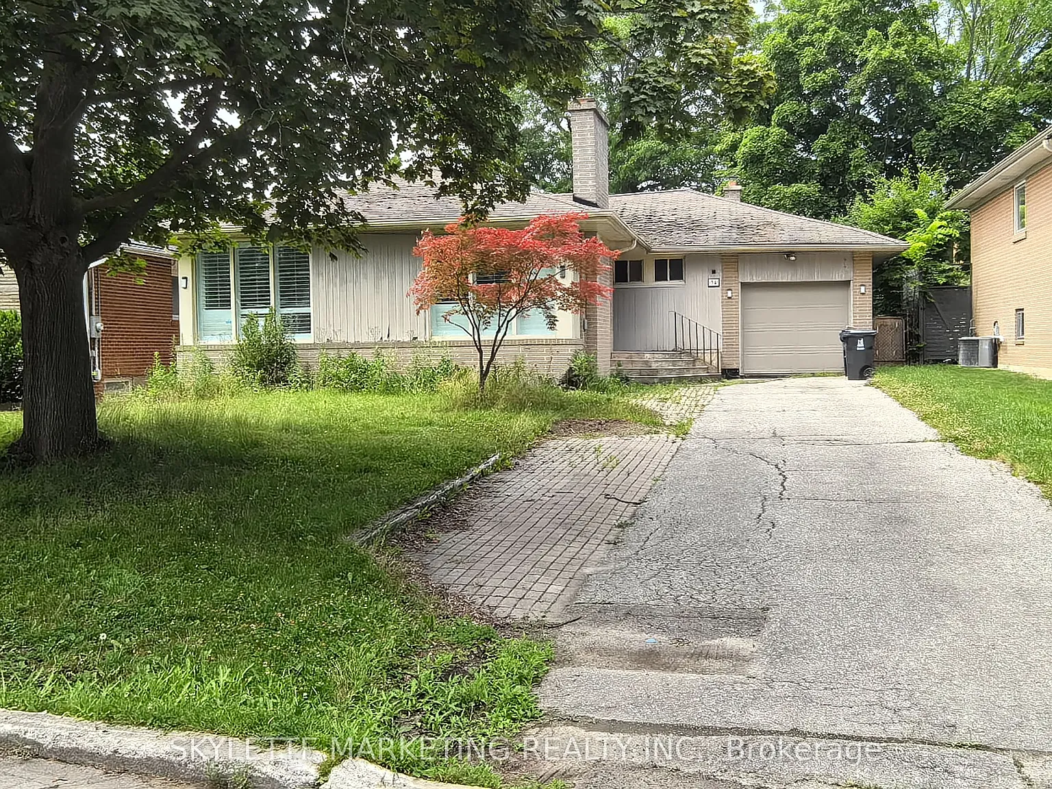 3 bed, $1,900 — Photo 1
