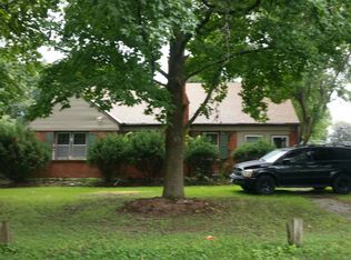 9601 E 33rd St S, Independence, MO 64052