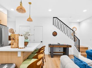 7566 Washington Dr, Huntington Beach, CA 92647