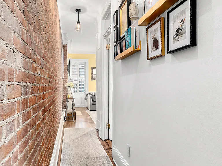 210 W 20th St #3RW — Photo 6
