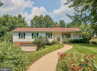 7711 Lookout Ct, Alexandria, VA 22306
