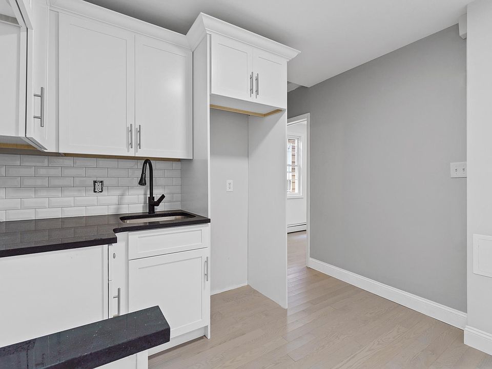2nd image of 293 Calhoun Ave #B