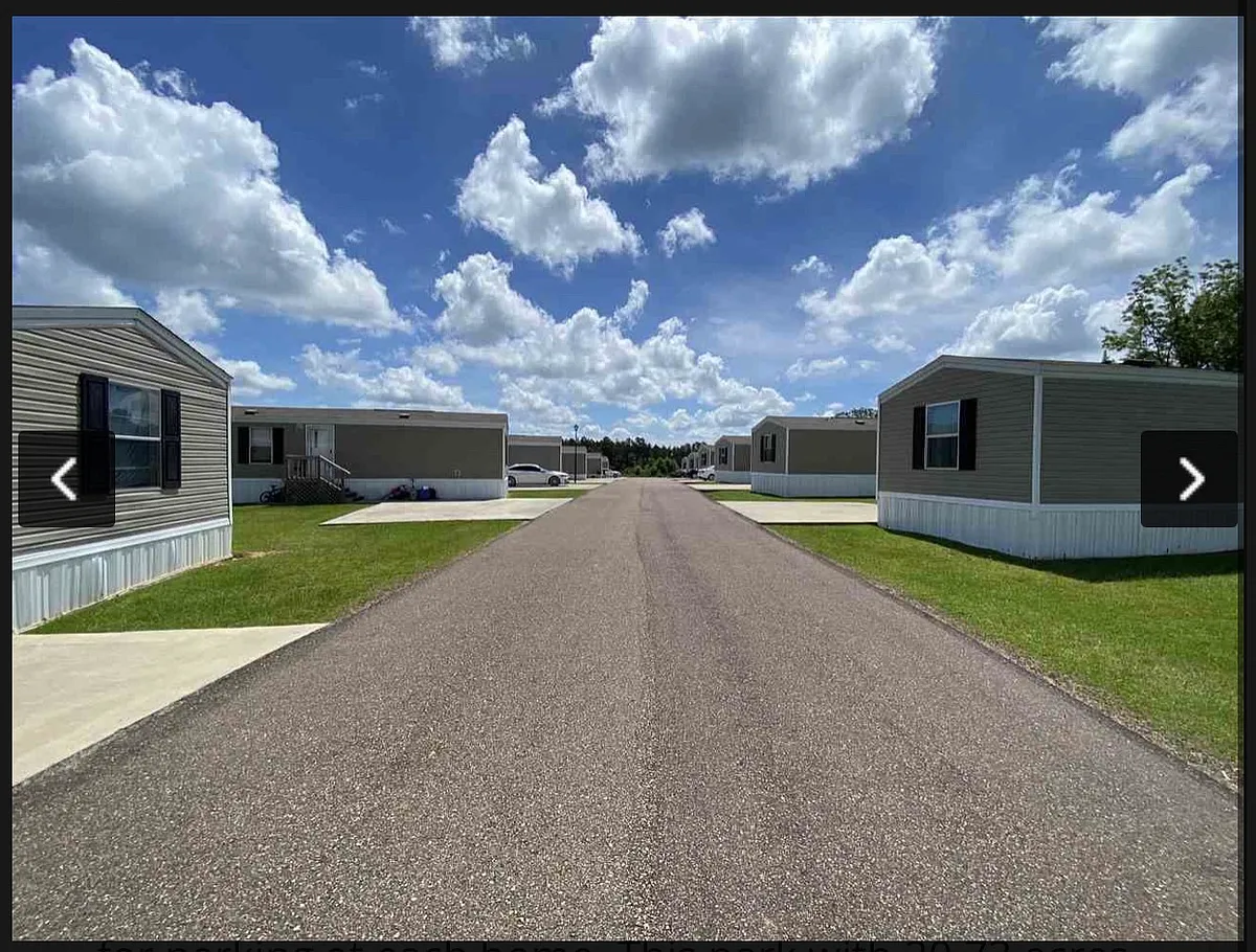 Building Photo - 151 Tommy Stubbs Rd #8