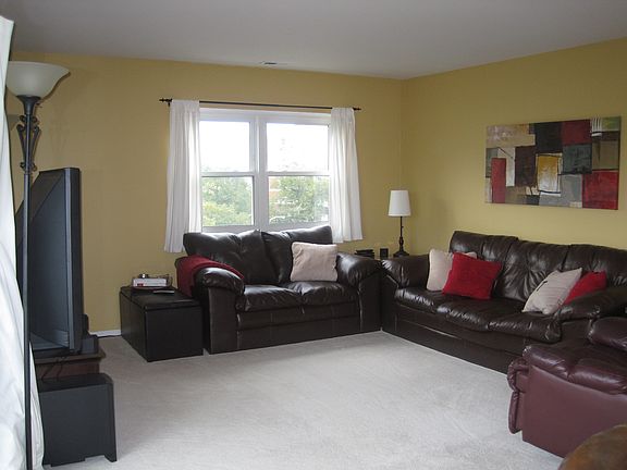 4th image of 215 Marengo Ave APT 5H