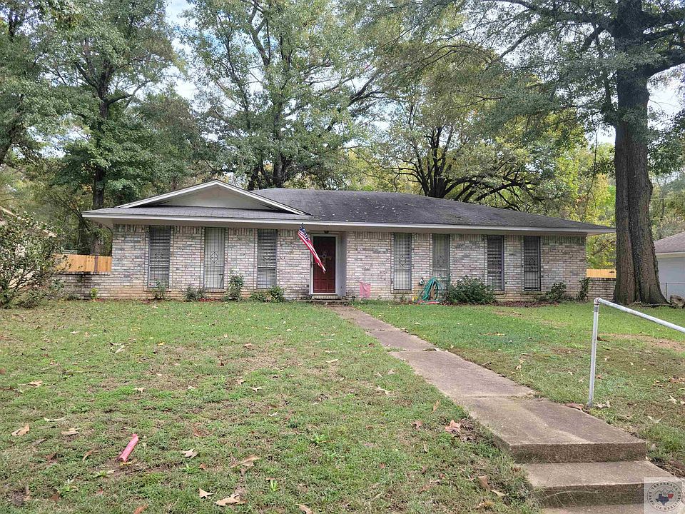 1st image of 31 Broadmoor Dr