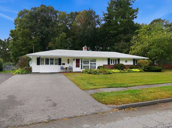 50 Barry Rd, Worcester, MA 01609