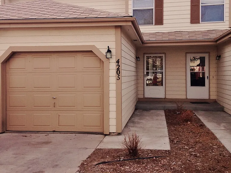 4205 Hunting Meadows Cir — Photo 1