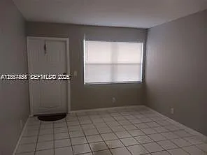 Van Buren Gardens Condo — Photo 3